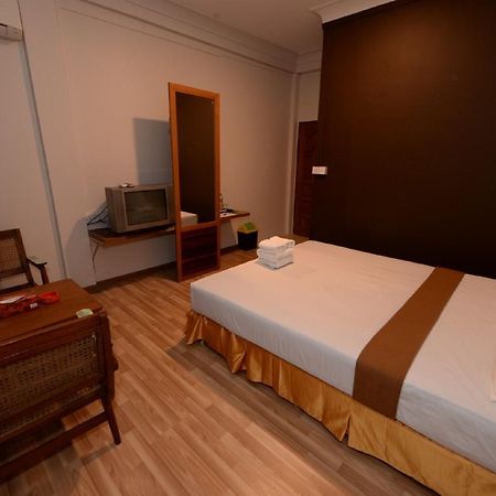 Min Nandar Garden Hotel Thanlyin Экстерьер фото