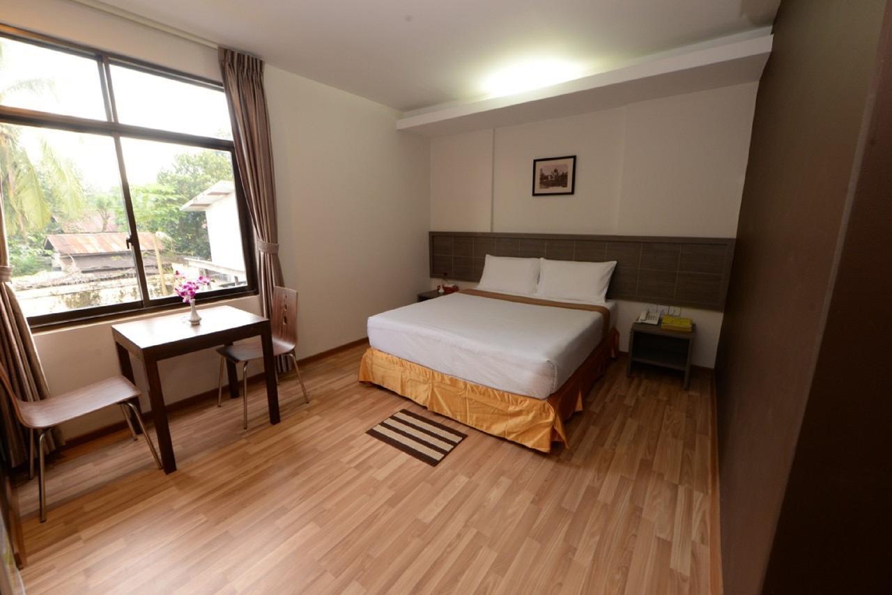 Min Nandar Garden Hotel Thanlyin Экстерьер фото