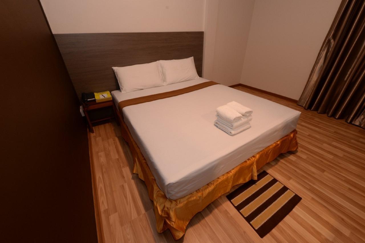 Min Nandar Garden Hotel Thanlyin Экстерьер фото